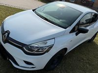 Gebraucht Renault Clio IV LIMITED 89 PS (65 kW) 2017 Weiß Kleinwagen