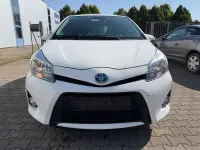 Gebraucht Toyota Yaris Hybrid Edition 75 PS (55 kW) 2014 Weiß Limousine