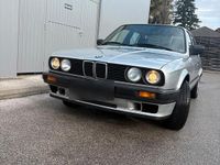 Gebraucht BMW 320 129 PS (94 kW) 1989 Limousine