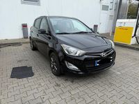 Gebraucht Hyundai i20 GO! 75 PS (55 kW) 2014 Schwarz Kleinwagen