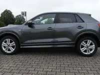 Gebraucht Audi Q2 S-Line 150 PS (110 kW) 2023 Daytonagrau perleffekt SUV