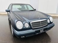 Gebraucht Mercedes E230 150 PS (110 kW) 1996 Blau Limousine