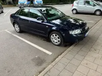 Gebraucht Audi A4 131 PS (96 kW) 2004 Blau Limousine