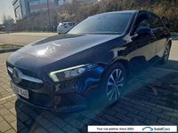 Gebraucht Mercedes A180 116 PS (85 kW) 2019 Schwarz Limousine