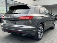 gebraucht VW Touareg 4.0 V8 TDI 4M R line | Panorama | AHK