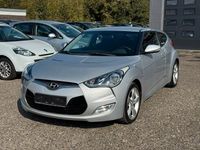 Gebraucht Hyundai Veloster Style 140 PS (102 kW) 2012 Silber Kleinwagen