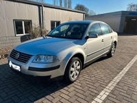 Gebraucht VW Passat Comfortline 102 PS (75 kW) 2001 Silber Limousine