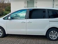 Second-hand VW Sharan 140 CP (102 kW) 2010 Alb Monovolum