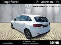 Gebraucht Mercedes B200 Progressive 163 PS (119 kW) 2024 Unilack polarweiß Van / Kleinbus