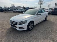 Gebraucht Mercedes C180 156 PS (114 kW) 2015 Weiß Limousine