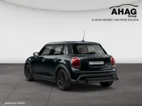 Gebraucht Mini Cooper Classic 136 PS (100 kW) 2023 Mini yours enigmatic black Kleinwagen