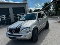 Gebraucht Mercedes ML270 163 PS (119 kW) 2003 Silber SUV