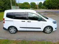 Gebraucht Ford Tourneo 101 PS (74 kW) 2016 Weiß Kombi