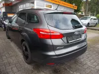 Gebraucht Ford Focus Trend 125 PS (91 kW) 2016 Grau Kombi