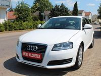 Gebraucht Audi A3 Attraction 102 PS (75 kW) 2010 Weiß Limousine