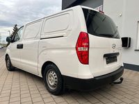 Gebraucht Hyundai H-1 116 PS (85 kW) 2015 Weiß Van / Kleinbus