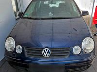 Second-hand VW Polo 2004 Albastru Hatchback