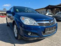 Gebraucht Opel Astra Edition 116 PS (85 kW) 2010 Blau Kleinwagen