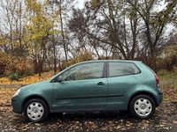 Usado VW Polo 54 HP (39 kW) 2006 Verde Citadino