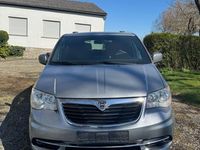 Gebraucht Lancia Voyager S 177 PS (130 kW) 2014 Silber Van / Kleinbus