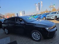 Neu Opel Astra Edition 131 PS (96 kW) 2026 Lackierung schwarz perla nera/ Kombi
