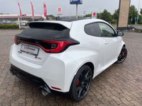 Gebraucht Toyota Yaris 280 PS (205 kW) 2024 Platinumweiß perleffekt Coupé