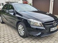 Gebraucht Mercedes 180 122 PS (89 kW) 2014 Schwarz Limousine