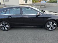 Gebraucht Mercedes CLA200 Shooting Brake 136 PS (100 kW) 2017 Schwarz Kombi