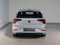 Używany VW Polo S 95 KM (69 kW) 2023 Srebrny Hatchback