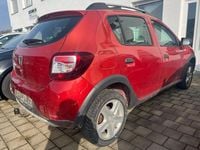 Gebraucht Dacia Sandero Stepway 90 PS (66 kW) 2014 Rot Limousine