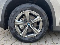 Neu BMW X1 Efficient Dynamics 150 PS (110 kW) 2025 Spacesilber metallic SUV