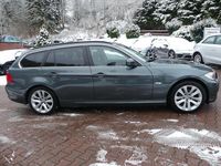 Gebraucht BMW 318 143 PS (105 kW) 2012 Grau Kombi