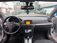 Gebraucht Opel Astra 105 PS (77 kW) 2005 Silber Limousine