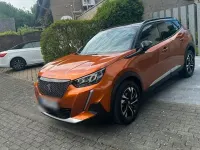 Gebraucht Peugeot 2008 Allure 101 PS (74 kW) 2023 Orange SUV
