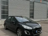 Gebraucht Peugeot 308 120 PS (88 kW) 2011 Schwarz Limousine