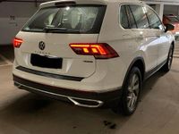 Gebraucht VW Tiguan Elegance 200 PS (147 kW) 2022 Weiß SUV