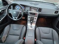 Gebraucht Volvo S60 R-Design 205 PS (150 kW) 2011 Weiß Limousine