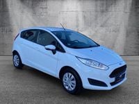 Gebraucht Ford Fiesta 60 PS (44 kW) 2017 Frostweiß Limousine
