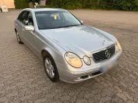 Gebraucht Mercedes E220 150 PS (110 kW) 2002 Silber Limousine