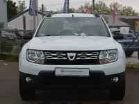 Second-hand Dacia Duster Lauréate 105 CP (77 kW) 2015 Alb SUV