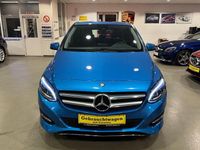 Gebraucht Mercedes B220 184 PS (135 kW) 2015 Suedseeblau  metalliclack Van / Kleinbus