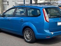 Second-hand Ford Focus 105 CP (77 kW) 2010 Albastru Break