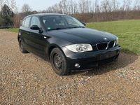 Gebraucht BMW 120 150 PS (110 kW) 2004 Schwarz Kleinwagen