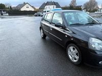 Gebraucht Renault Clio II 75 PS (55 kW) 2005 Schwarz Kleinwagen