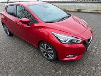 Gebraucht Nissan Micra Tekna 90 PS (66 kW) 2017 Rot Kleinwagen