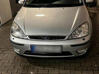 Gebraucht Ford Focus 100 PS (73 kW) 2001 Silber Kleinwagen