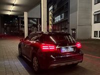 Gebraucht Mercedes GLA180 122 PS (89 kW) 2018 Schwarz SUV