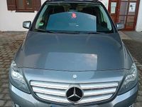 Gebraucht Mercedes B180 122 PS (89 kW) 2012 Grau Van / Kleinbus