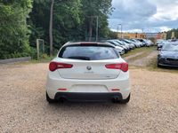 Gebraucht Alfa Romeo Giulietta Quadrifoglio Verde 235 PS (172 kW) 2013 (bianco ghiaccio) Kleinwagen
