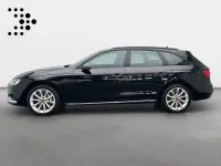 Gebraucht Audi A4 Advanced 204 PS (150 kW) 2023 Mythosschwarz metallic Kombi